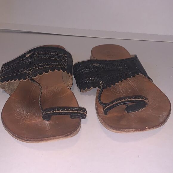 𝅺ON You a feet Leather Flip Flop Thong Sandals Shoes - Picture 5 of 8